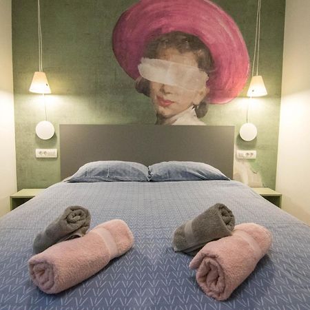 Romiru Rooms And Studio Apartment สปลิท ภายนอก รูปภาพ