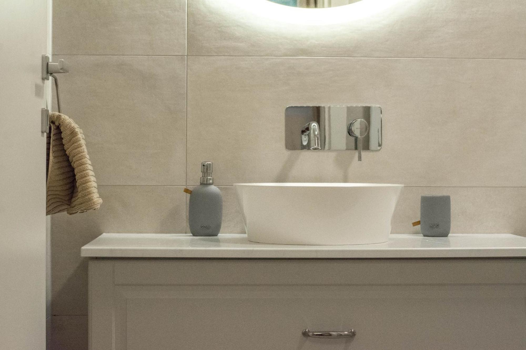 Romiru Rooms And Studio Apartment สปลิท ภายนอก รูปภาพ