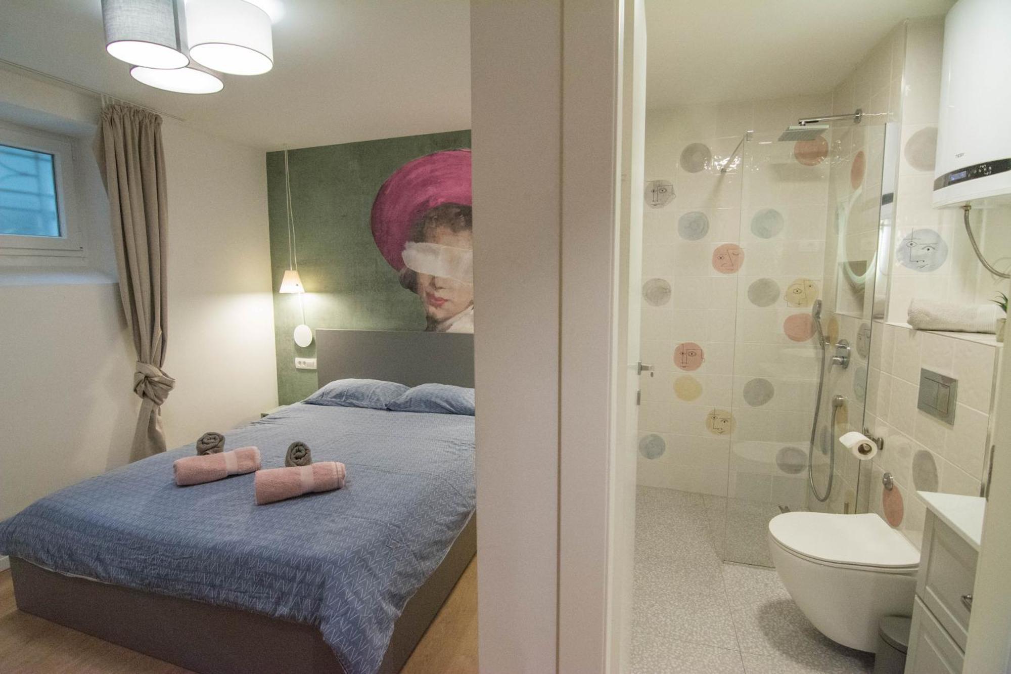 Romiru Rooms And Studio Apartment สปลิท ภายนอก รูปภาพ