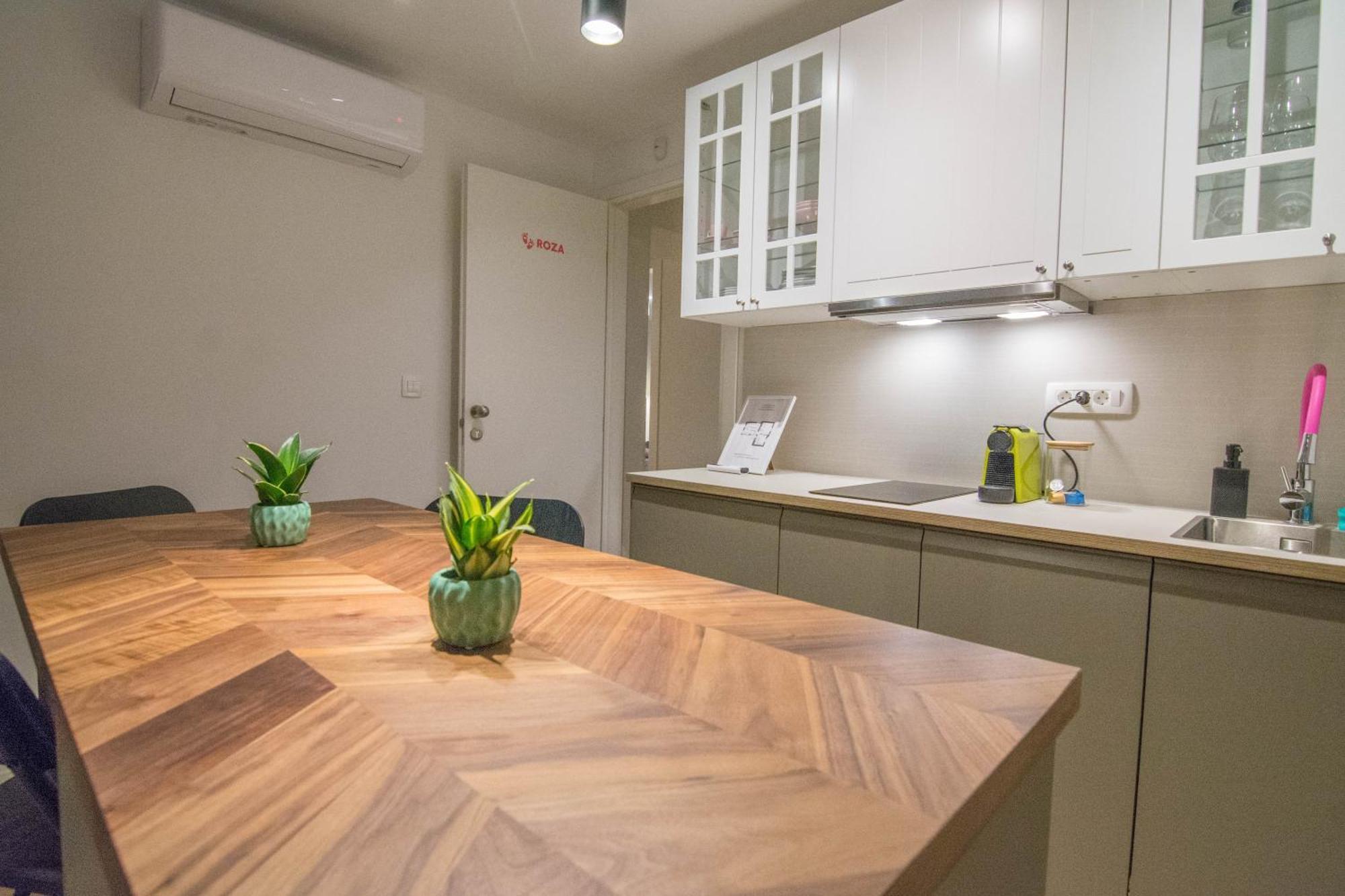 Romiru Rooms And Studio Apartment สปลิท ภายนอก รูปภาพ
