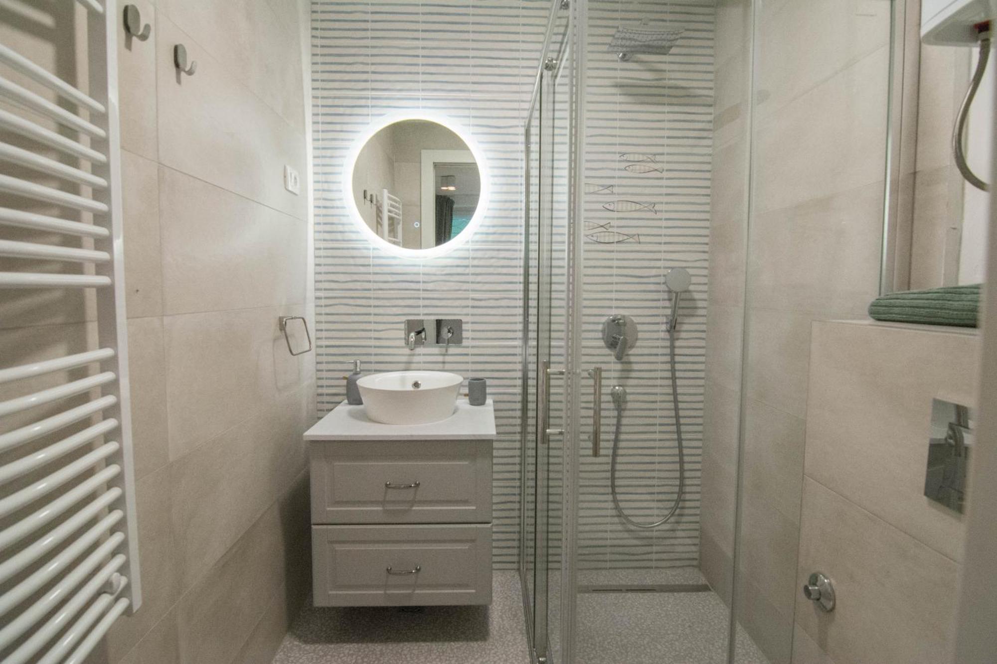 Romiru Rooms And Studio Apartment สปลิท ภายนอก รูปภาพ